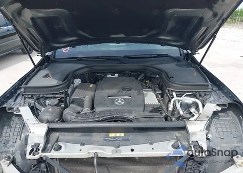 2018 Mercedes-Benz Glc 300 from USA, damaged, VIN WDC0G4JB4JV100880